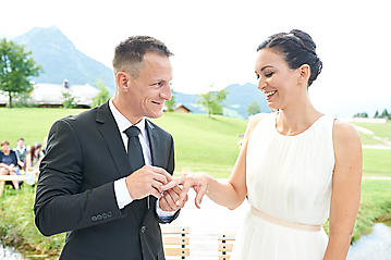 Hochzeit-Katrin-Matthias-Winterstellgut-Annaberg-Salzburg-_DSC2354-by-FOTO-FLAUSEN